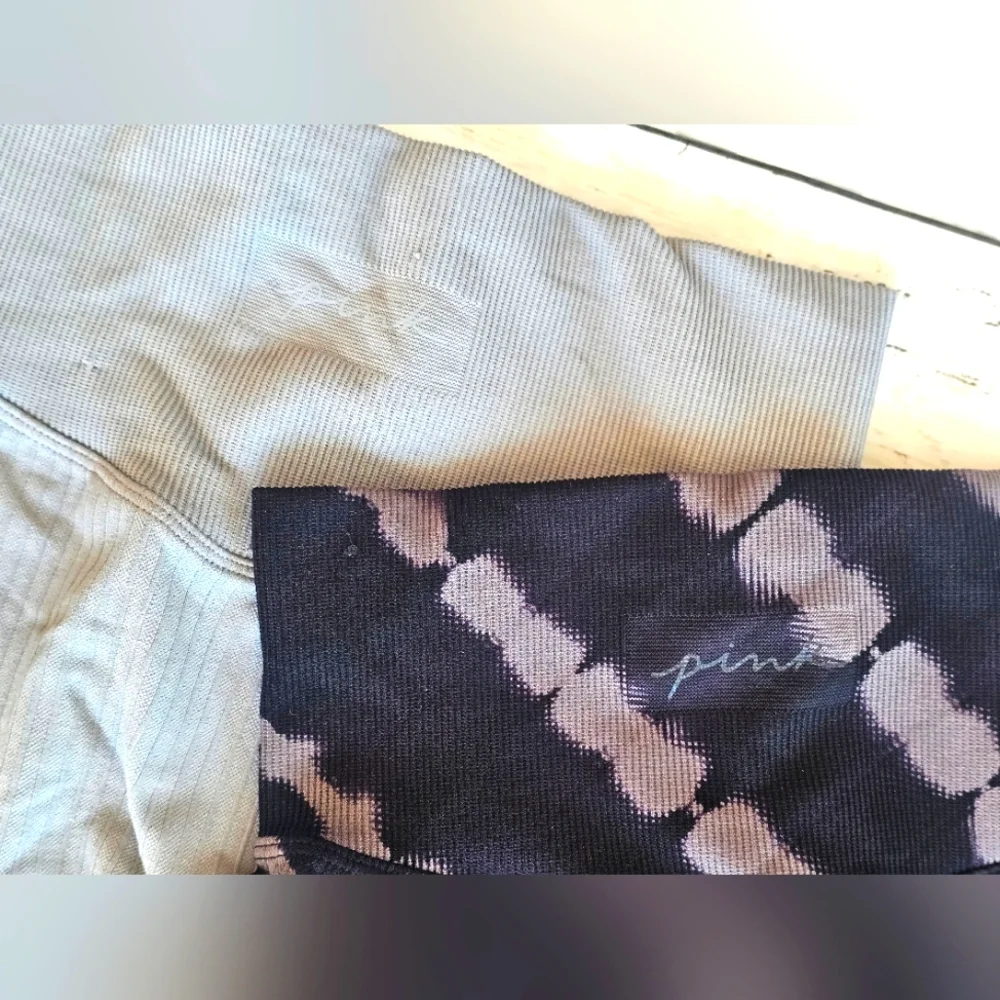 LOT of 2 Victoria's Secret PINK Active Seamless Leggings w/ Large Hidden Pocket - Picture 9 of 13